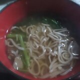 梅昆布茶とあごだしの春菊蕎麦